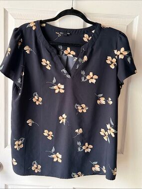 Hilary Radley Navy Floral Split V Short-Sleeve Blouse